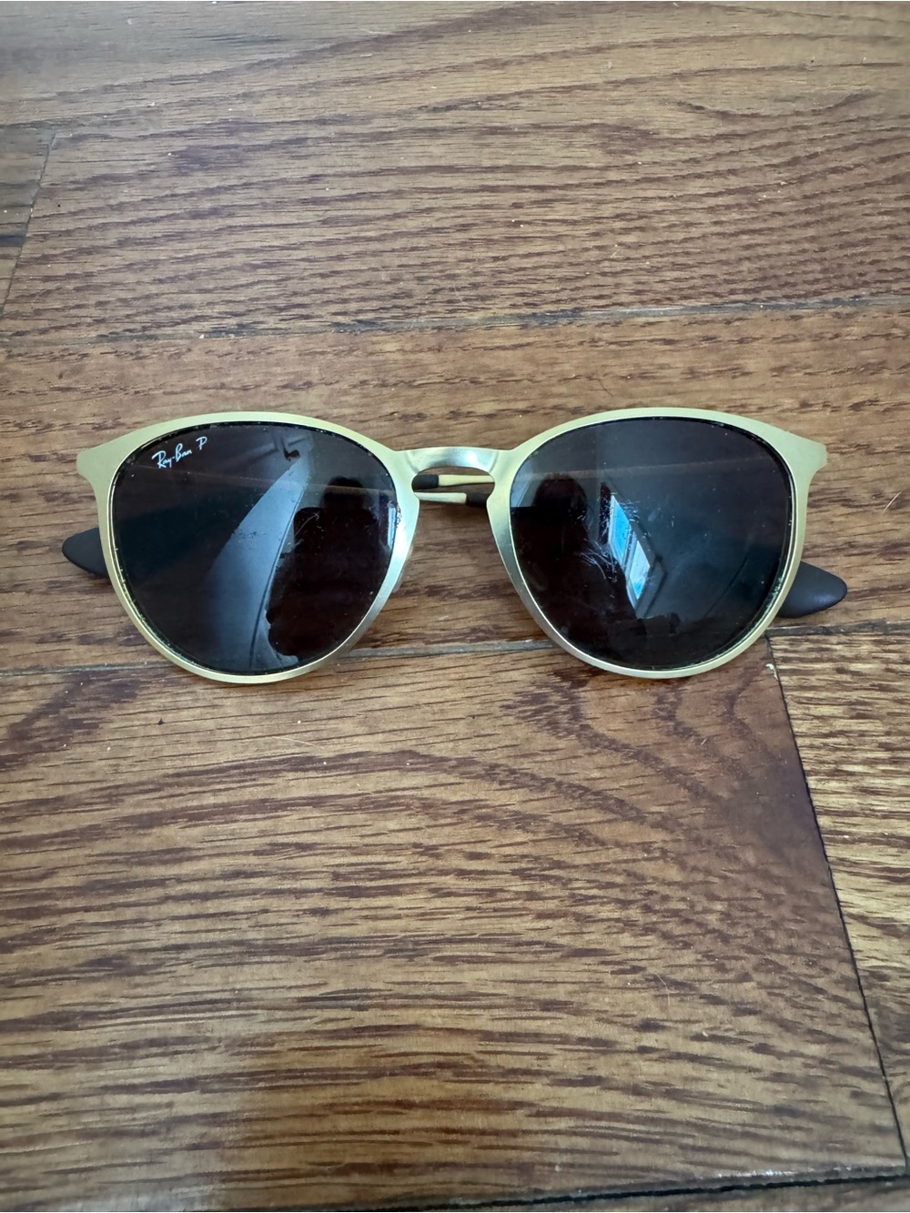 Ray-Ban Gold Frame Sunglasses with Dark Lenses